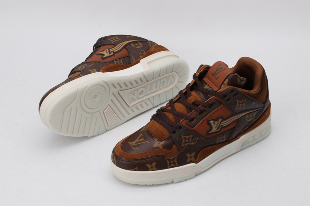 L*V SNEAKER